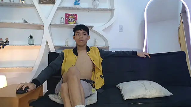 BEAUTY BOYS1 online show from October 2025 07:09:02 AM