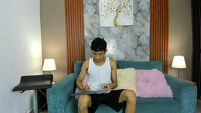 BEAUTY BOYS1 online show from March 2026 02:20:02 PM