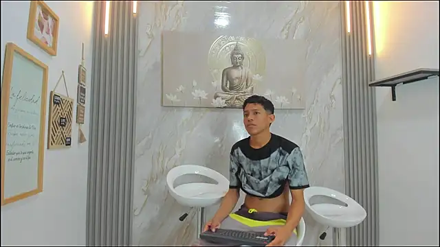 BEAUTY BOYS1 online show from January 2026 07:13:01 AM