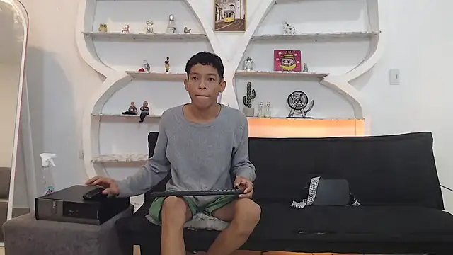 BEAUTY BOYS1 online show from November 2025 07:24:02 AM