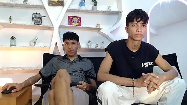 BEAUTY BOYS1 online show from September 2025 07:15:02 AM