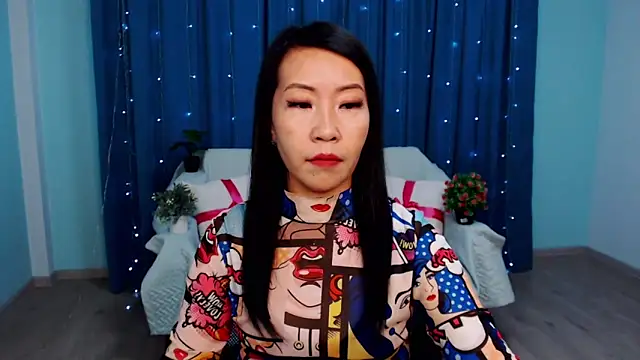 LiaPak online show from October 2025 12:58:01 AM
