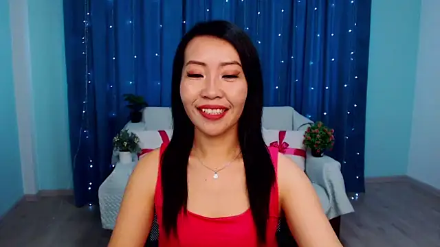 LiaPak online show from September 2025 12:02:02 AM