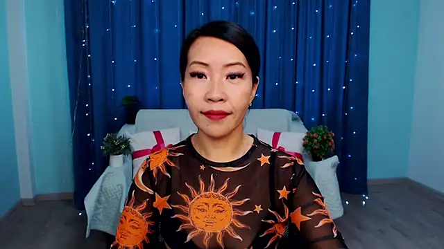 LiaPak online show from October 2025 12:56:01 AM
