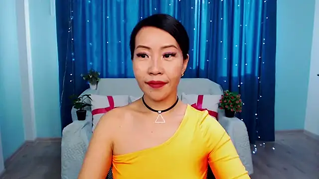 LiaPak online show from October 2025 01:04:02 AM