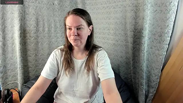 MiaLores online show from September 2025 08:02:01 AM