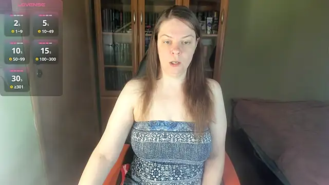 MiaLores online show from April 2026 09:16:01 AM