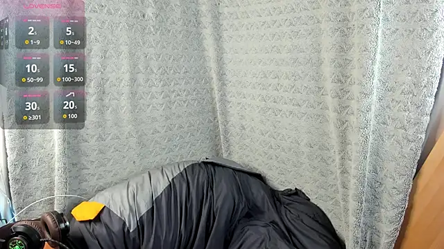 Snapshot of MiaLores chatting on September 2025 08:36:02 AM MiaLores online show from September 2025 08:36:02 AM