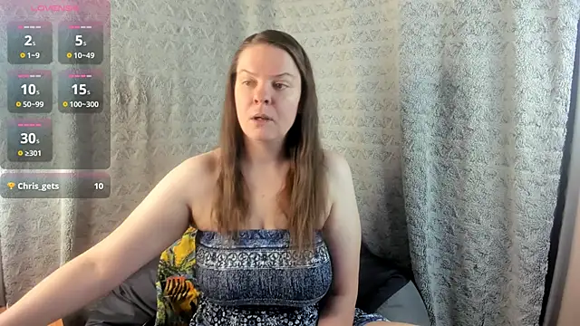 Snapshot of MiaLores chatting on February 2026 09:09:01 AM MiaLores online show from February 2026 09:09:01 AM