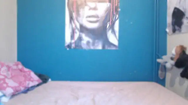 NADINNNE online show from November 2025 01:04:02 PM