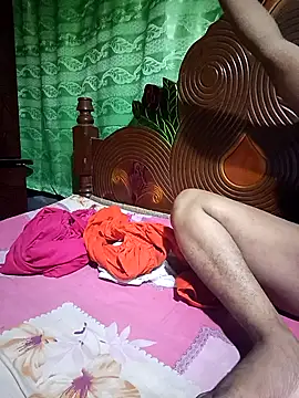 Mistompa24 online show from September 2025 05:45:02 PM