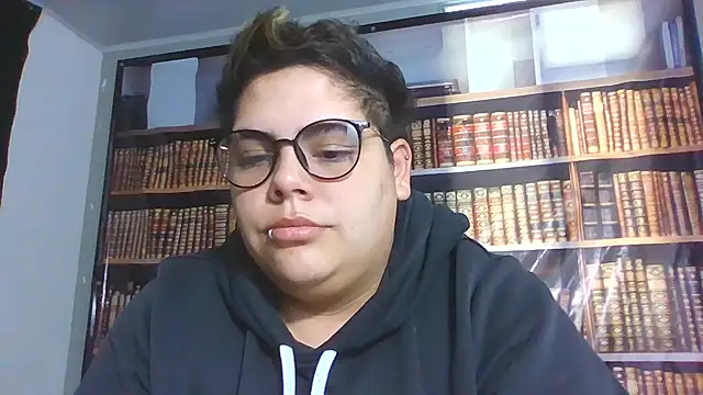 Hailey Curvy online show from November 2025 12:32:01 PM