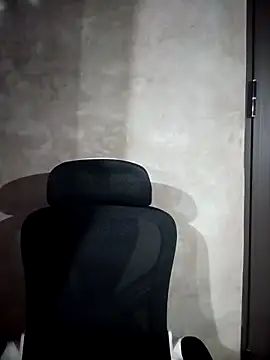 milo123-xx online show from February 2026 12:16:01 PM