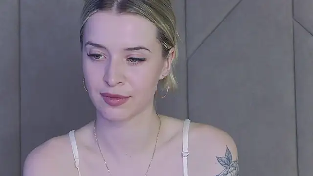 Touch me online show from October 2025 03:49:02 PM