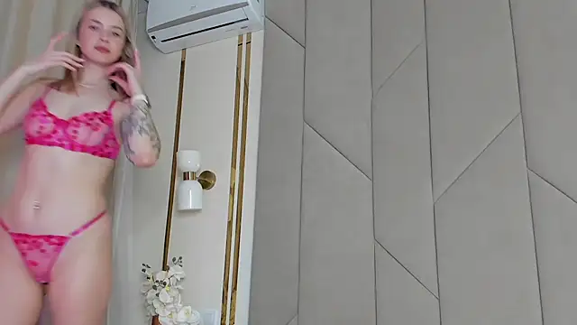 Touch me online show from September 2025 05:03:02 PM