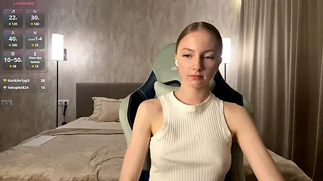 BrightAnnie online show from November 2025 04:07:01 PM