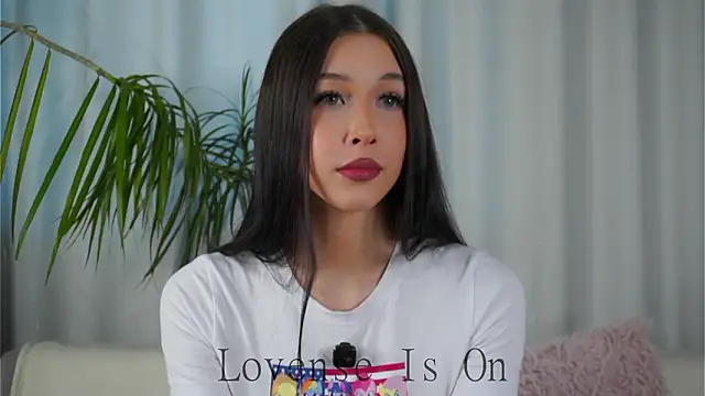 EviaRabasca online show from March 2026 11:44:02 AM