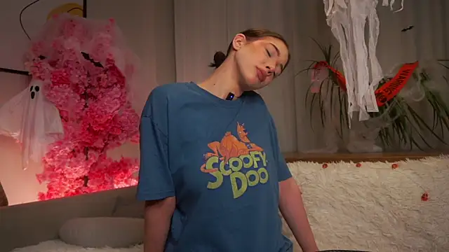 Snapshot of EviaRabasca chatting on October 2025 11:09:02 AM EviaRabasca online show from October 2025 11:09:02 AM