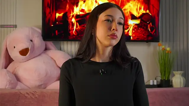 EviaRabasca online show from April 2026 11:28:02 AM