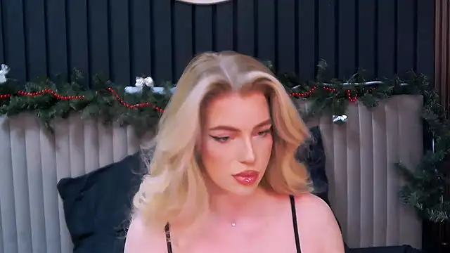 MilanaCeleste online show from December 2025 12:13:02 AM