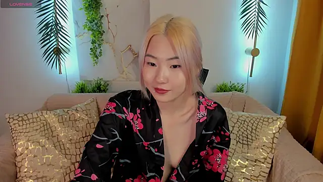 Snapshot of Aisi_18 chatting on September 2025 04:36:02 AM Aisi 18 online show from September 2025 04:36:02 AM