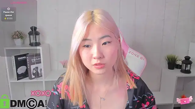 Aisi 18 online show from December 2025 12:44:02 AM