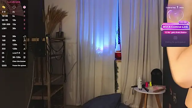 laracroftmansion online show from March 2026 03:37:02 PM