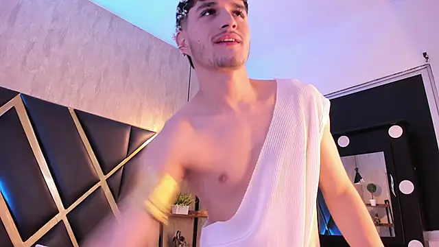 LiamMuller online show from October 2025 11:53:02 AM