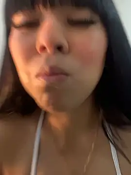 Snapshot of BrendaCrean chatting on June 2026 01:05:01 PM BrendaCrean online show from June 2026 01:05:01 PM