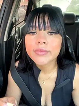 BrendaCrean online show from November 2025 11:43:02 AM