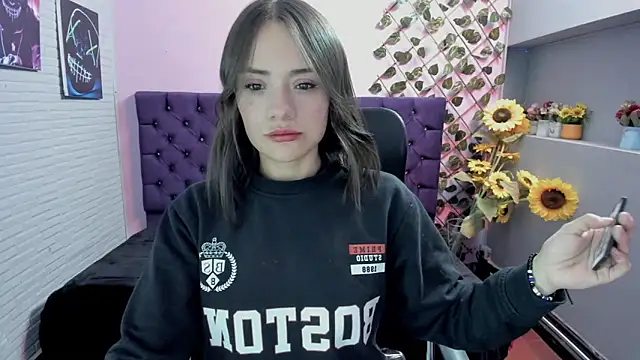 Tammy Thompson  online show from February 2026 01:08:01 PM