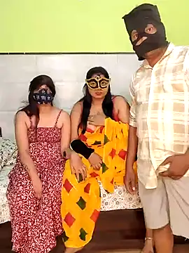 Hot modal online show from November 2025 04:33:01 PM