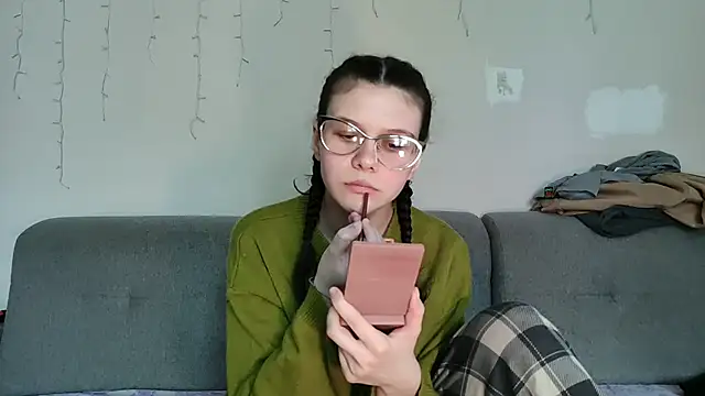 Snapshot of LaVostraDorothy chatting on May 2026 01:25:02 PM LaVostraDorothy online show from May 2026 01:25:02 PM