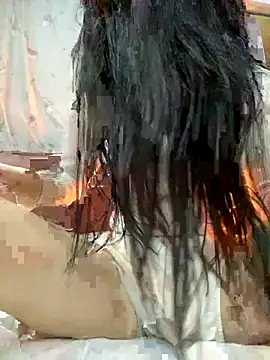 Snapshot of Leyleisanmay chatting on December 2025 05:07:01 PM Leyleisanmay online show from December 2025 05:07:01 PM