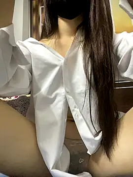 Snapshot of Leyleisanmay chatting on November 2025 02:53:02 PM Leyleisanmay online show from November 2025 02:53:02 PM