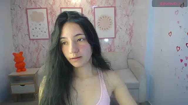 Snapshot of Kylie_ch1 chatting on October 2025 03:18:02 AM Kylie ch1 online show from October 2025 03:18:02 AM