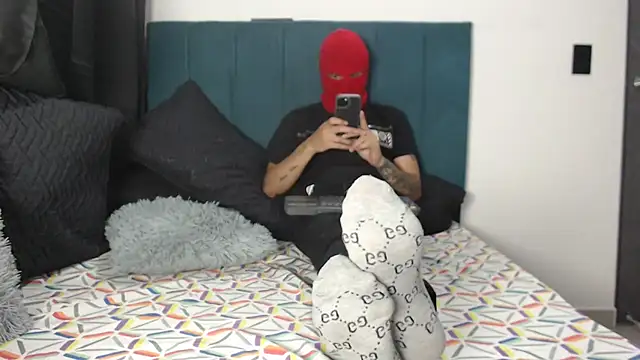 Warmteam777 online show from September 2025 12:28:01 AM
