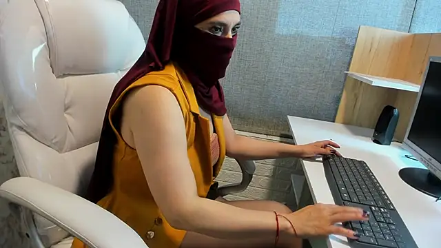 DaliaRahal online show from February 2026 01:00:01 PM