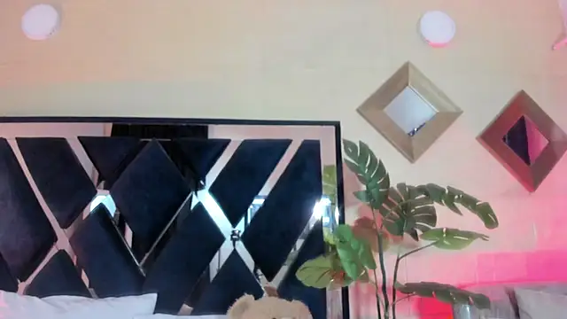 Valery Brand online show from March 2026 12:06:02 PM