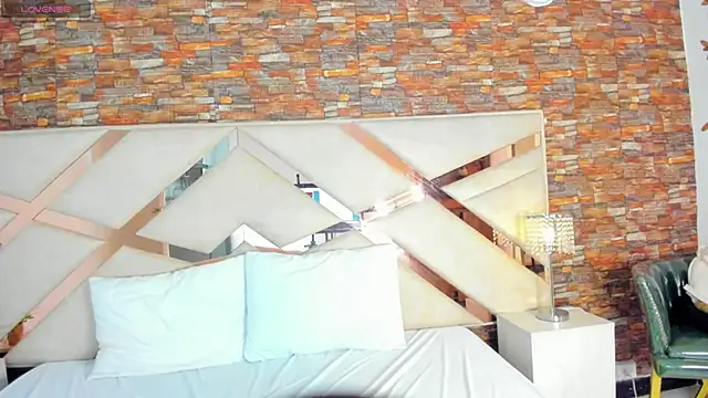 Valery Brand online show from November 2025 11:05:01 AM