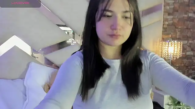 Valery Brand online show from December 2025 12:10:01 PM