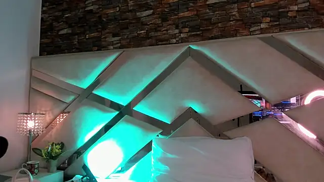 Valery Brand online show from November 2025 11:54:02 AM