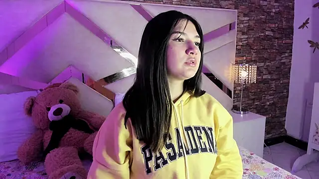 Valery Brand online show from November 2025 01:26:01 PM