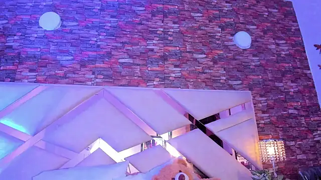 Valery Brand online show from December 2025 12:09:02 PM