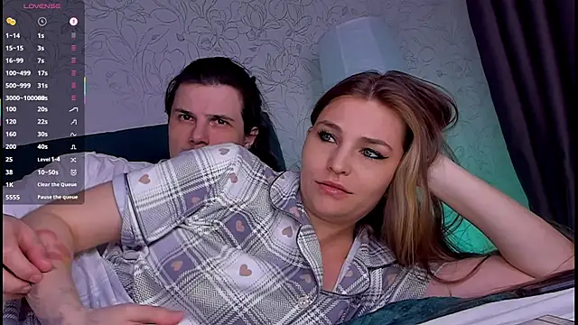 Kimberly Wolker online show from April 2026 06:38:01 PM