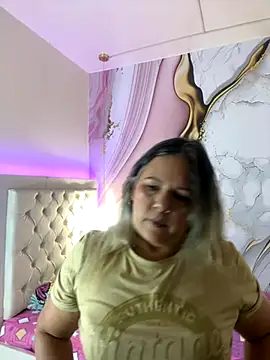Snapshot of Lucy_Milf_474 chatting on September 2025 12:09:02 PM Lucy Milf 474 online show from September 2025 12:09:02 PM