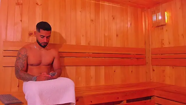 mike friends online show from April 2026 01:33:01 AM