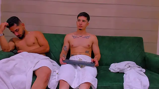 mike friends online show from November 2025 02:04:01 AM