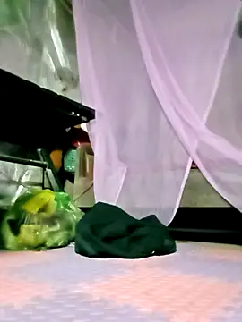 Surrilove online show from March 2026 02:51:01 PM