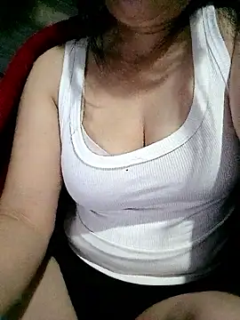 Surrilove online show from January 2026 04:02:02 PM